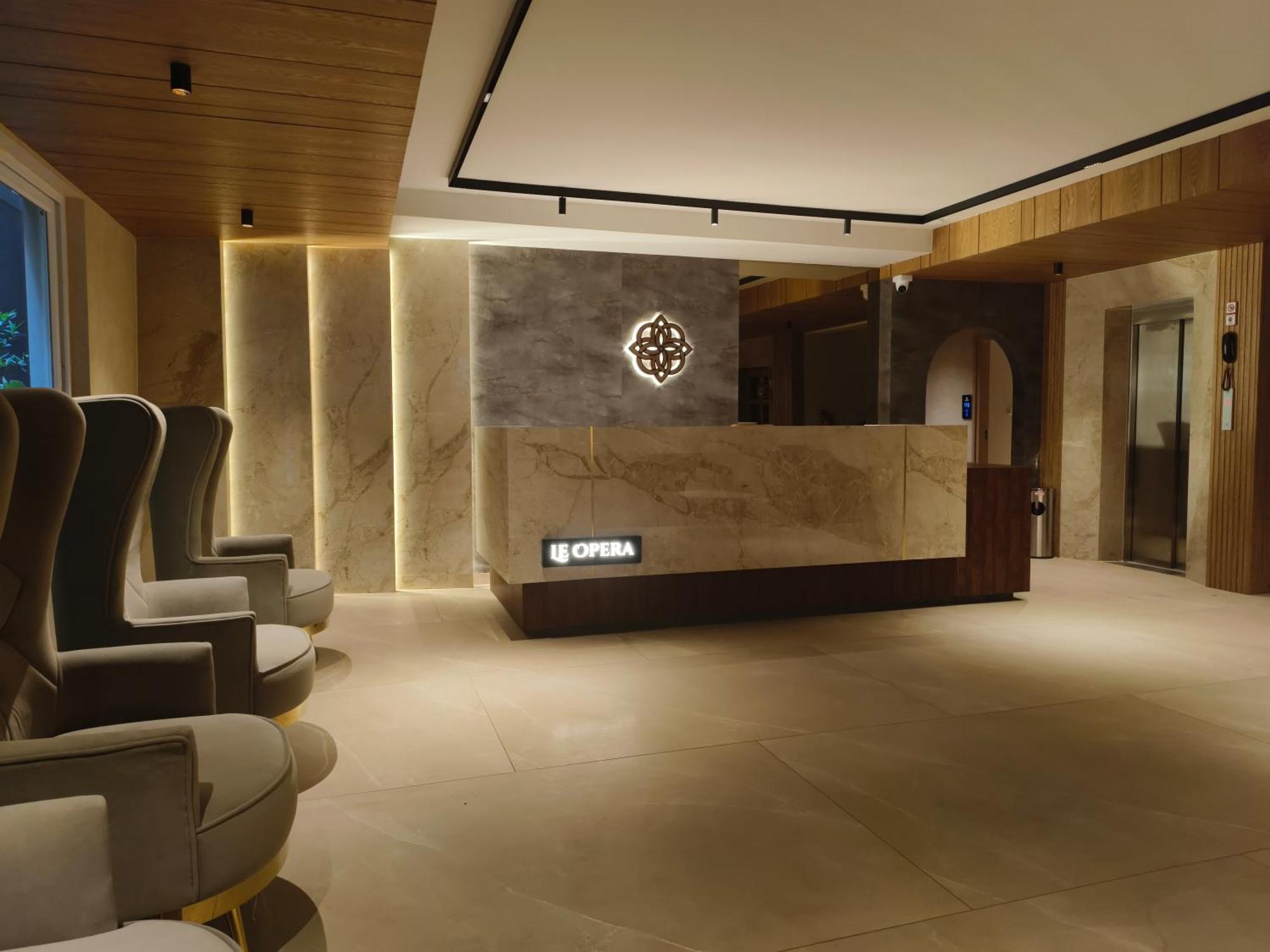 Olive Hotel Le Opera By Embassy Group Bangalore Esterno foto
